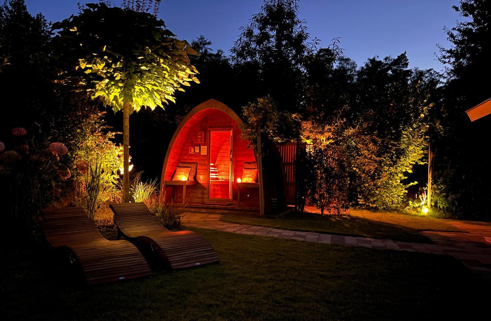 Vakantiepark De Thijmse Berg เรเนน ภายนอก รูปภาพ