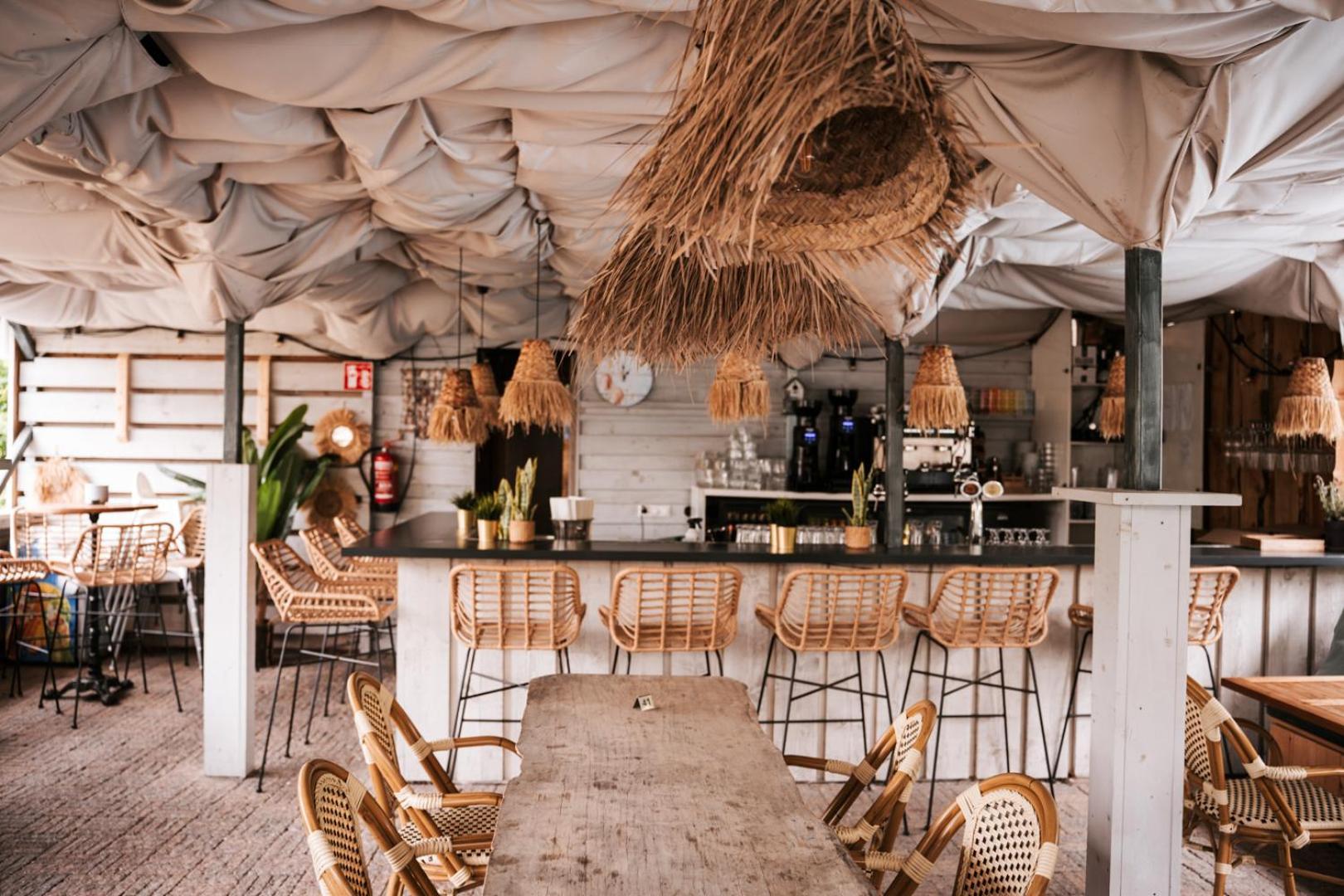 Vakantiepark De Thijmse Berg เรเนน ภายนอก รูปภาพ
